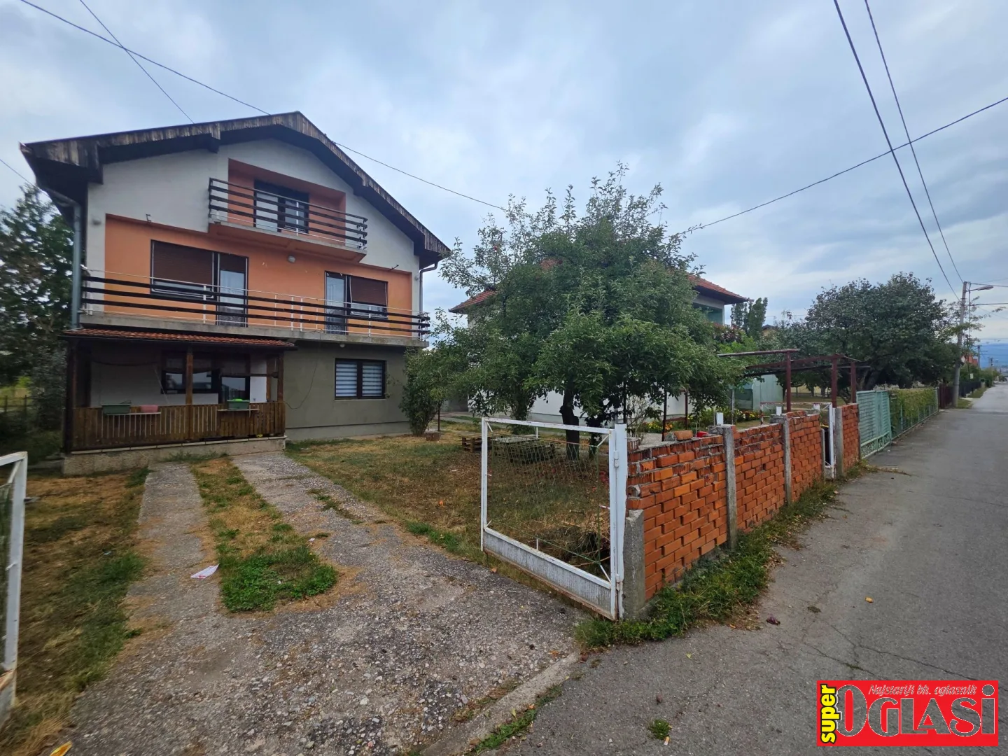 Kuća na tri etaže Butmir, 156 m2