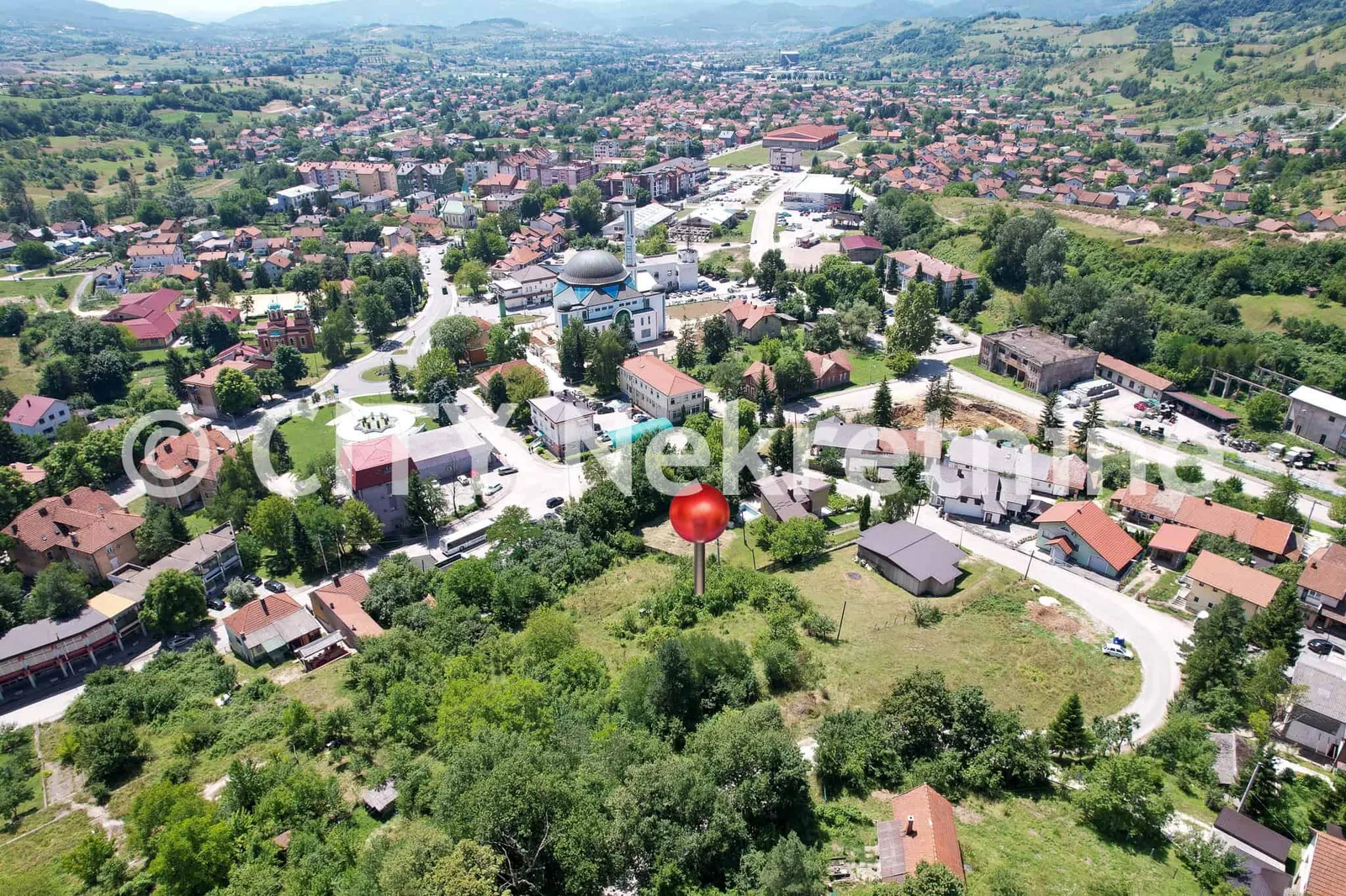 Breza, centar, Maršala Tita, 6.211m2.