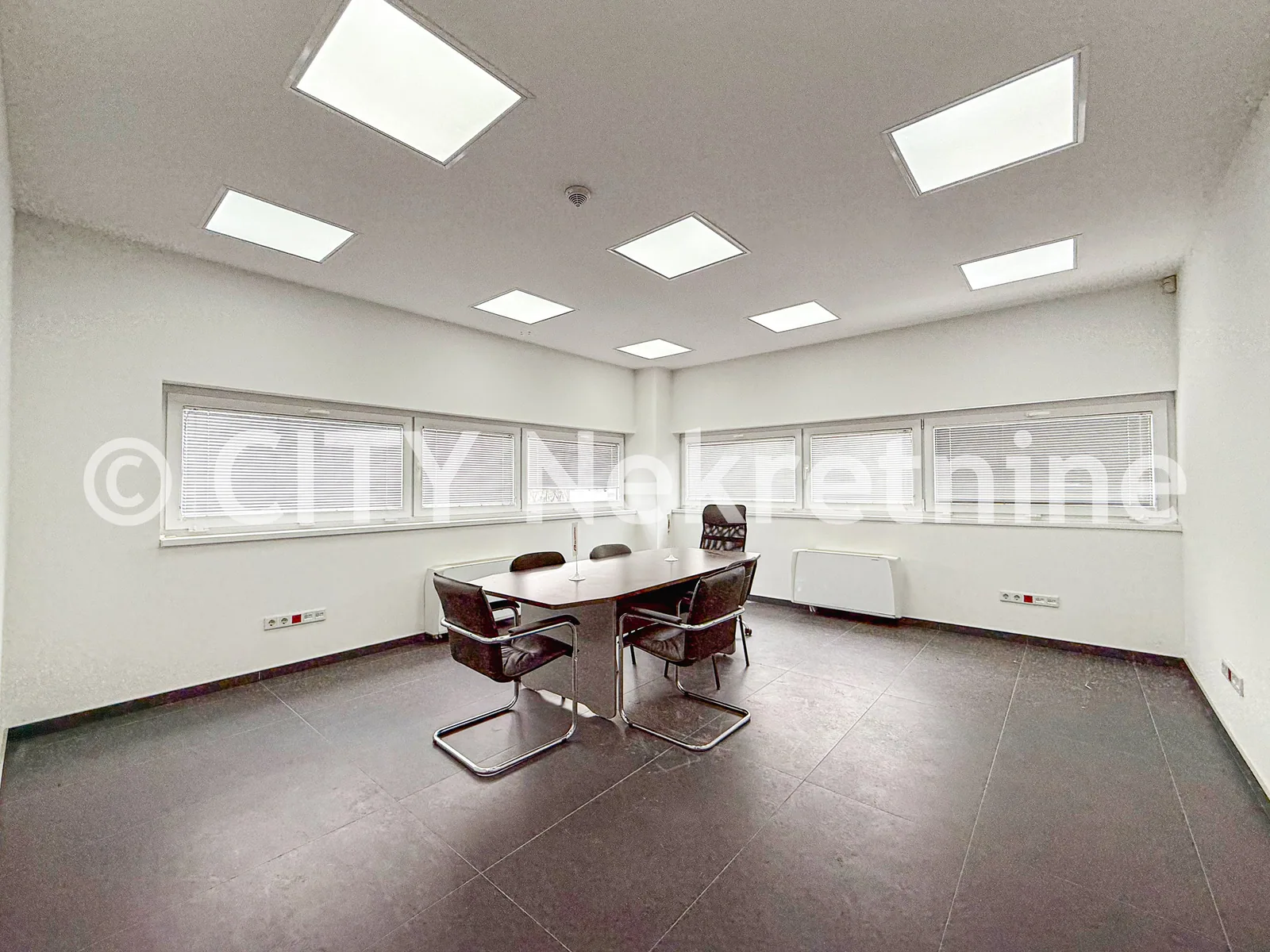 Kancelarijski poslovni prostor - Ilidža - Mostarsko raskršće - 200 m2