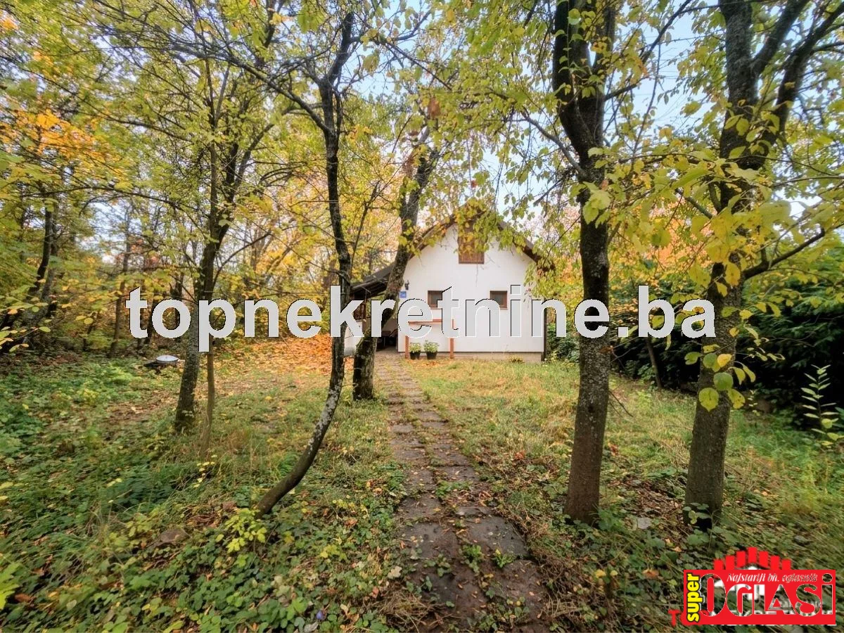 Posjed površine 717m2 sa velikim potencijalom na Sedreniku
