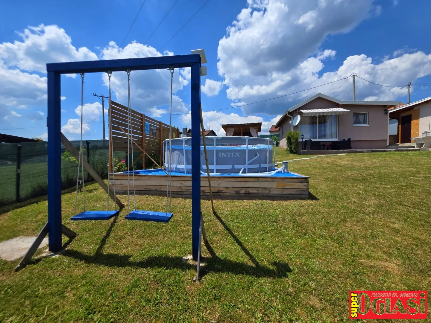 Zemljište sa vikendicom Nišići, 700 m2