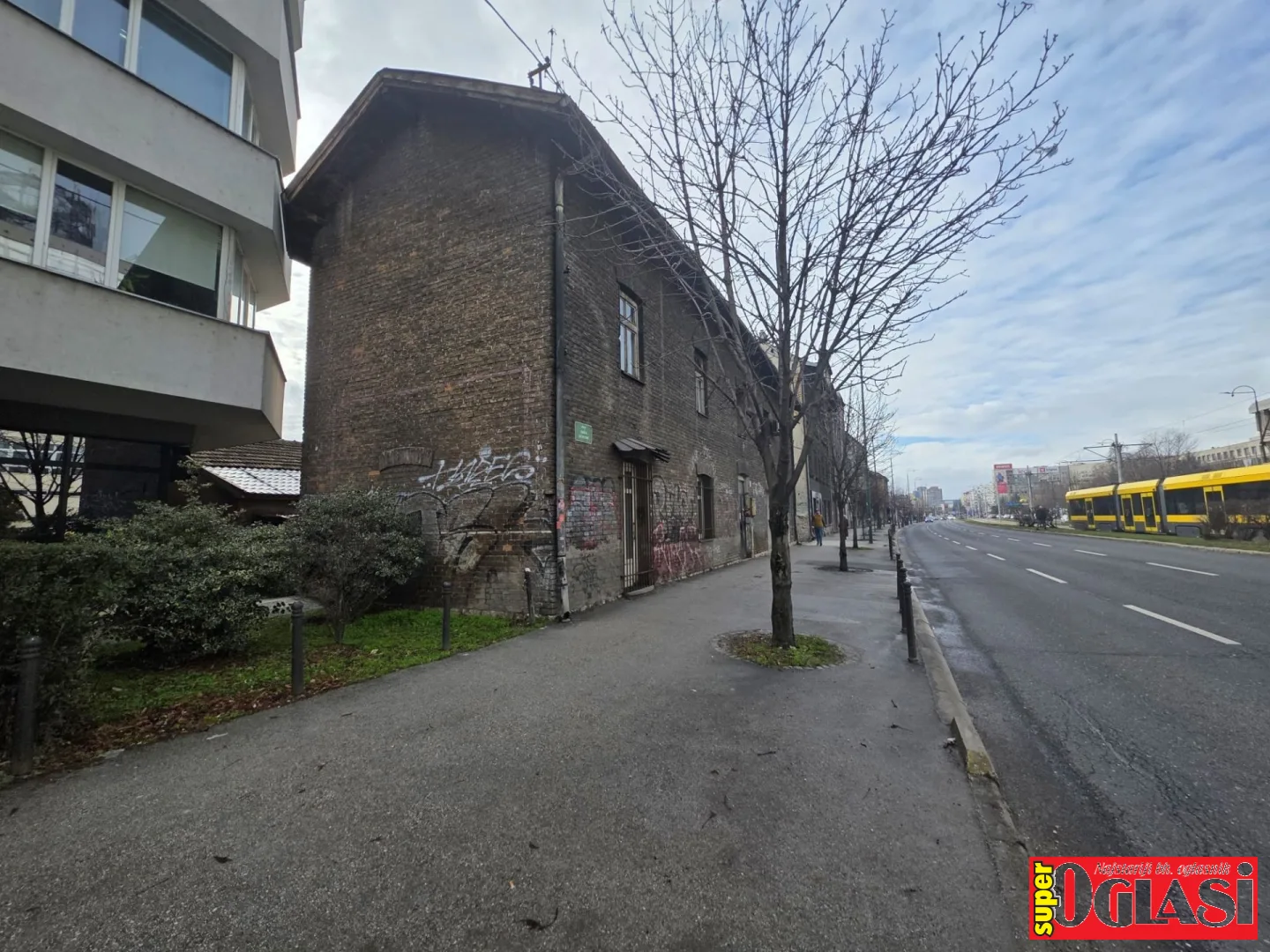 Renoviran poslovni prostor Socijalno, 42 m2