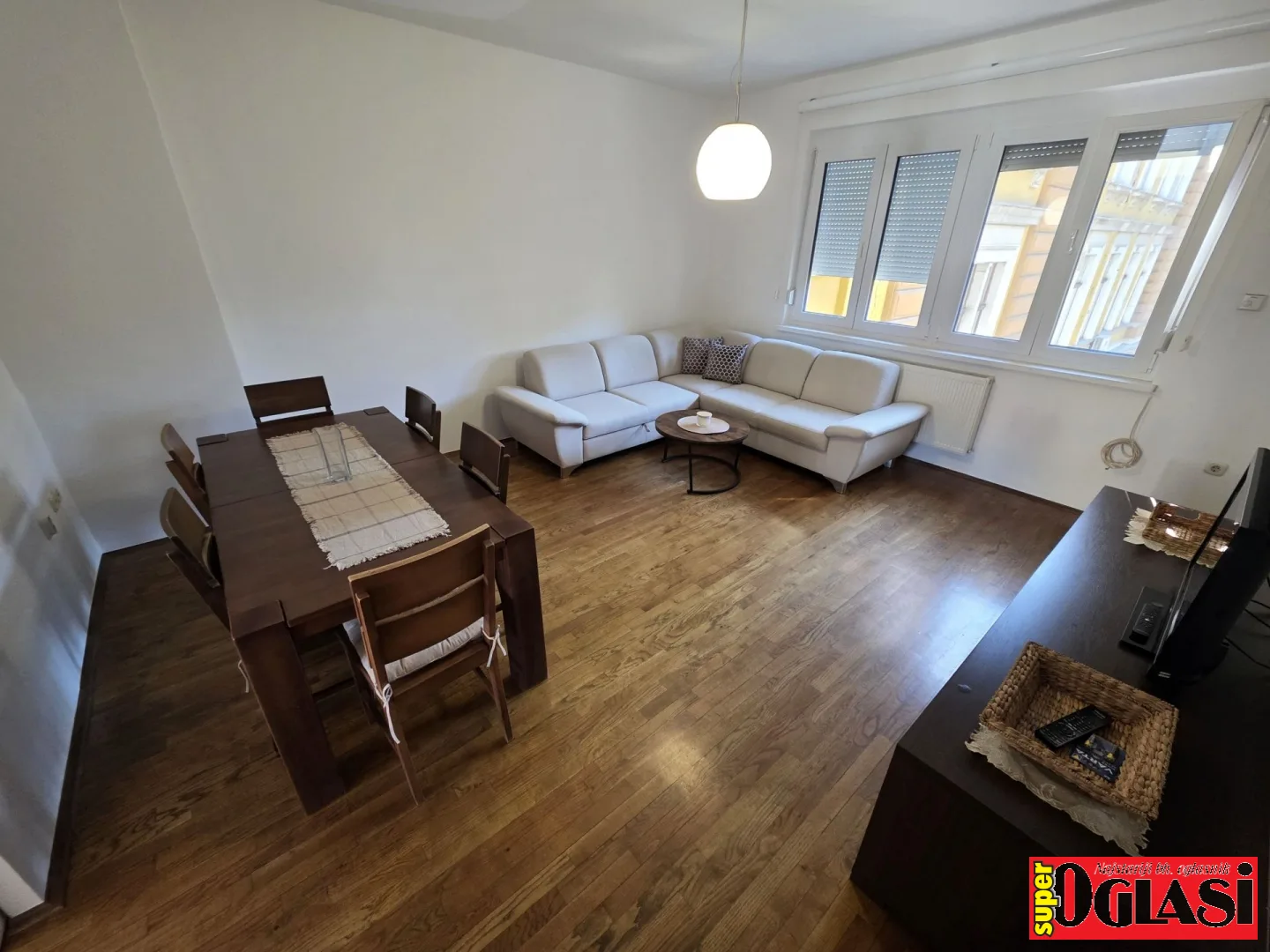 Trosoban renoviran stan Centar, 64m2, stan, površina 64m2, za najam