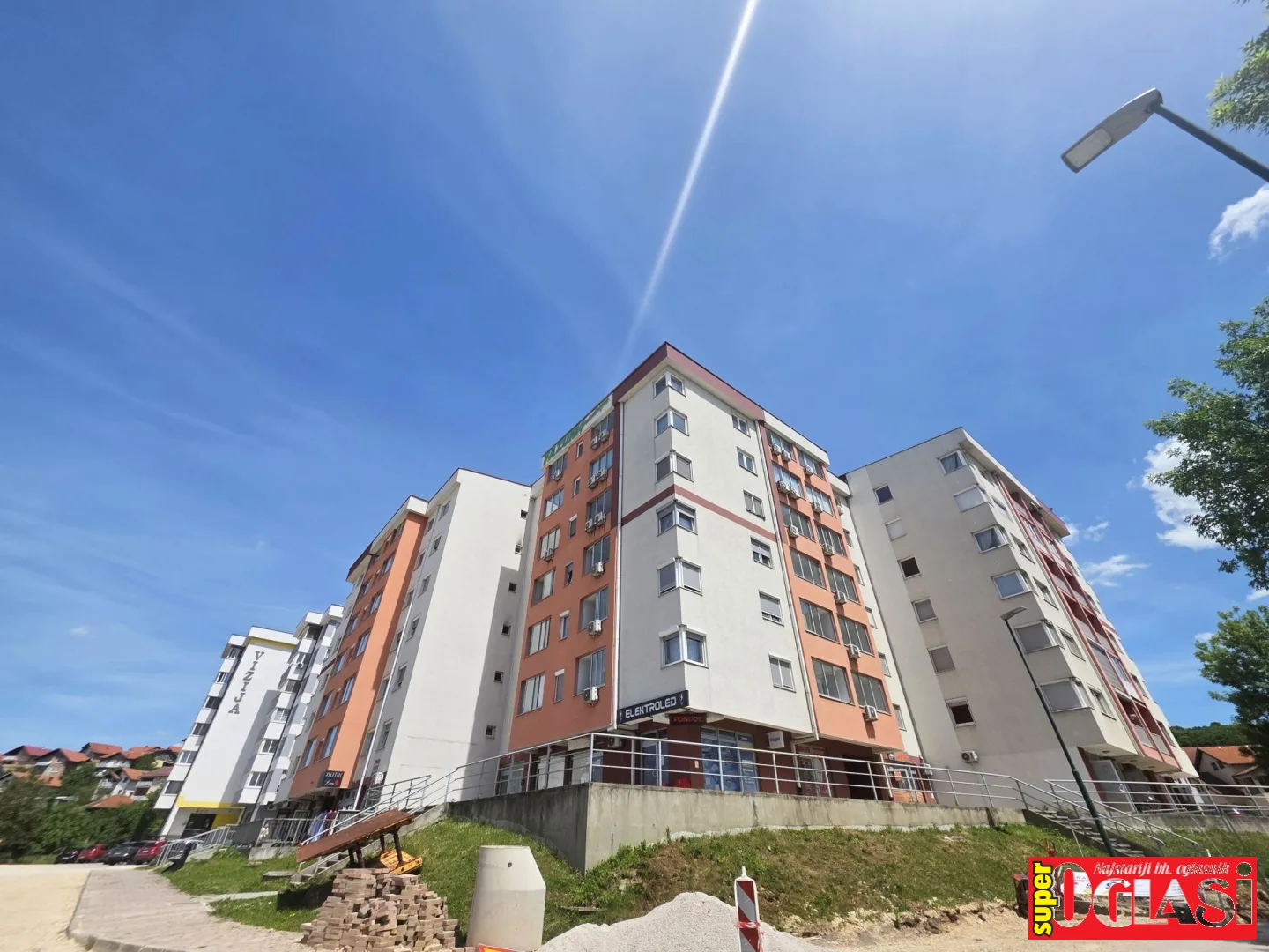 Poslovni prostor Ilijaš, 53m2, poslovni prostor, površina 53m2, za najam